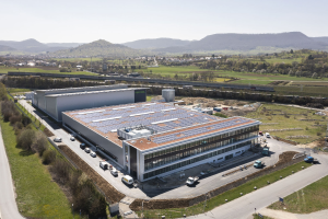 Solation meldet erste gemeinsame Gebäudeverorgung im Handel