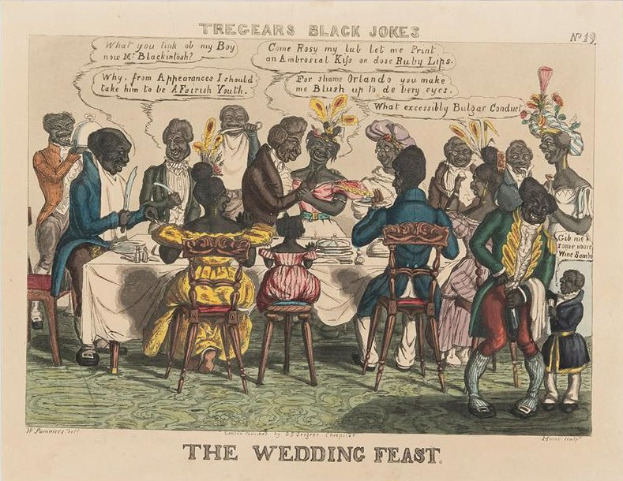 Eine Gruppe von Menschen in traditioneller afrikanischer Kleidung sitzt um einen Tisch bei einem Hochzeitsfest, mit Tellern, Gläsern und geschriebenem Papier auf dem Tisch, feiert fröhlich.