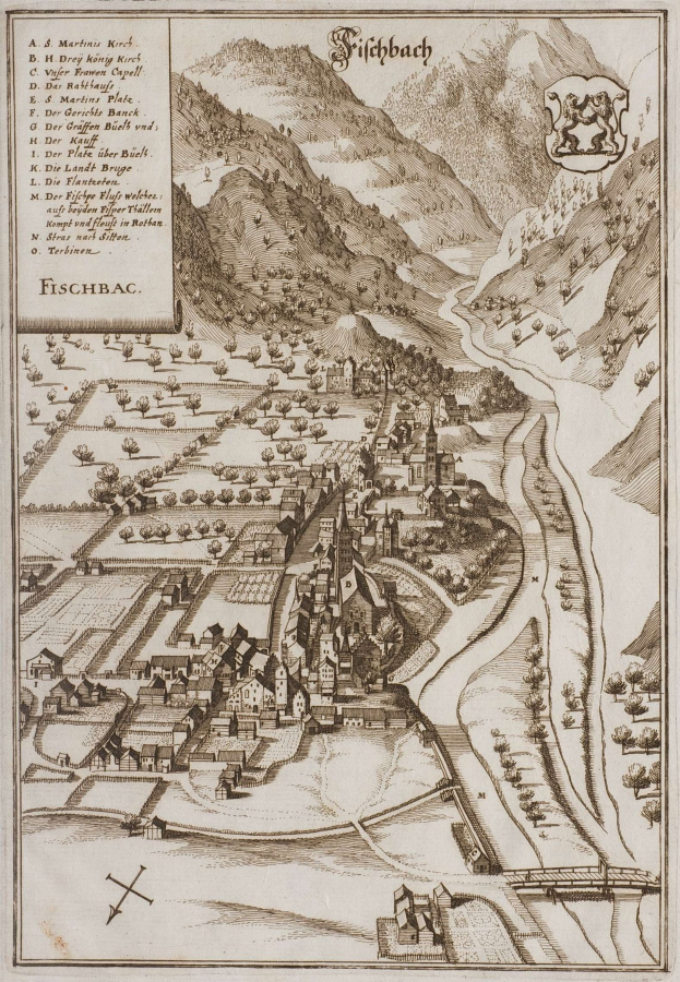 Alte Karte von Fischbach, Deutschland, die Häuser, Bäume, Hügel, einen gewundenen Fluss, Text und ein Logo auf altem Papier zeigt.